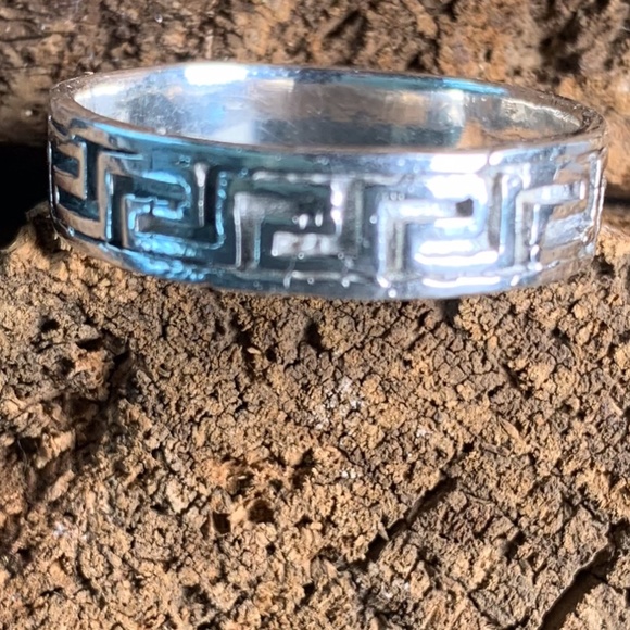Silver Ring Greek Meander Geometric  - Sz 12 - Picture 4 of 7